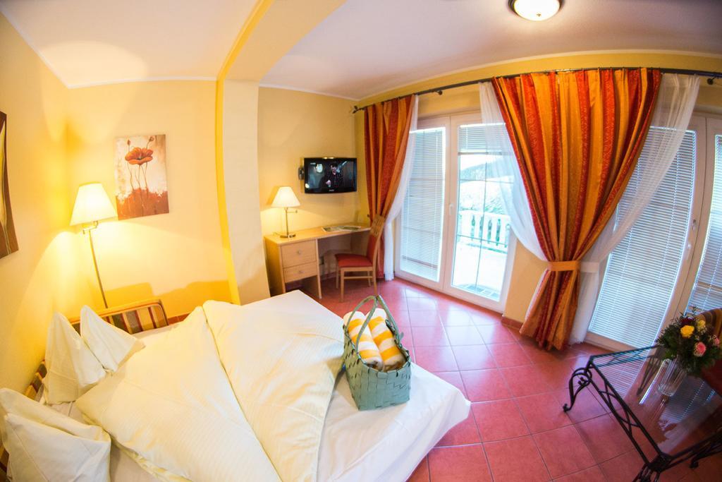 Seehotel Steiner Seeboden Exterior photo